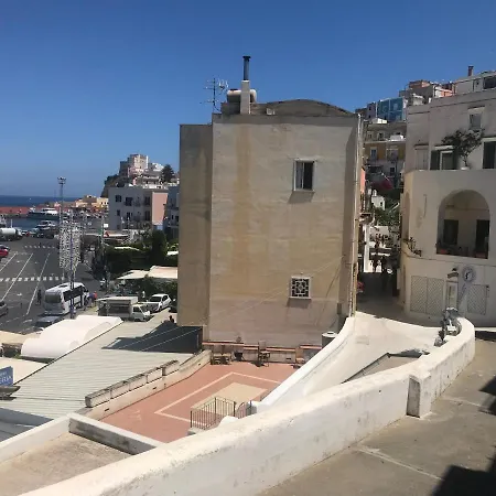 Rosa - Immobilevante Apartment Ponza